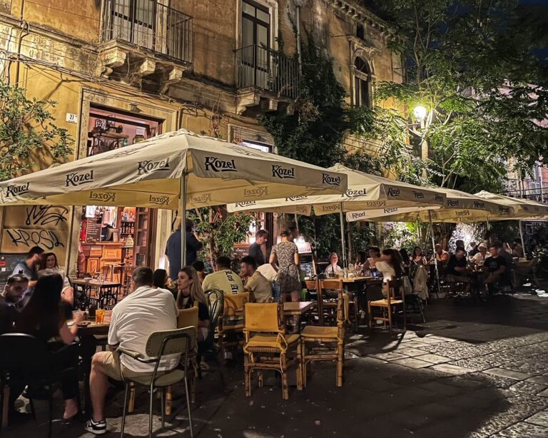 the buzzing nightlife of catania