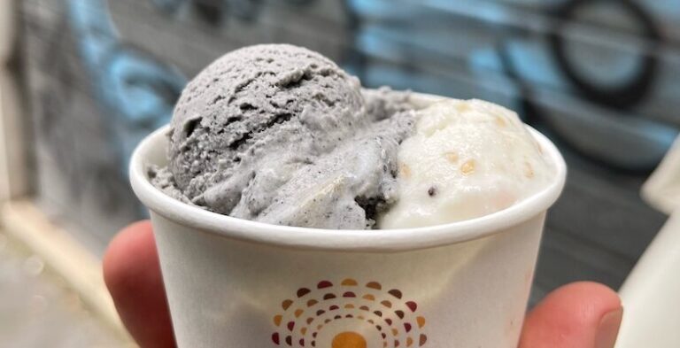 Italian gelato from Torce in a cup