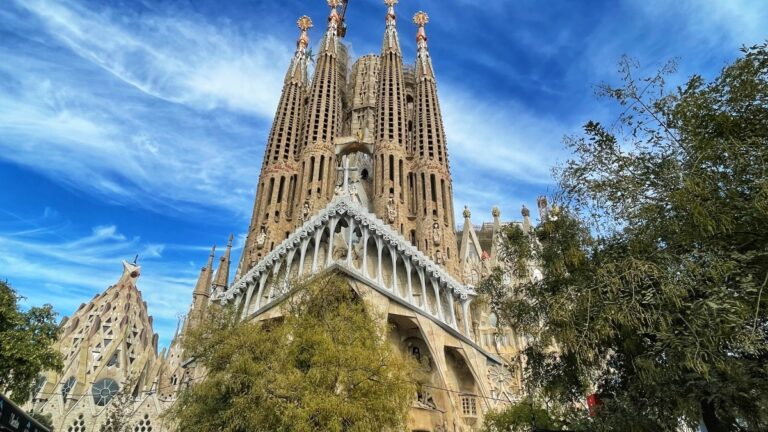 sagrada familia tower