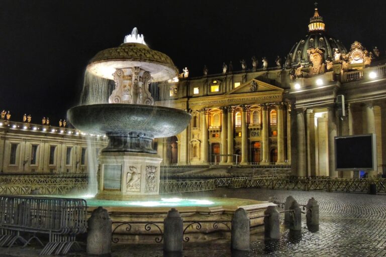 night view of st peters fountain
