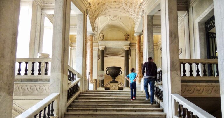 rome vatican museum interior