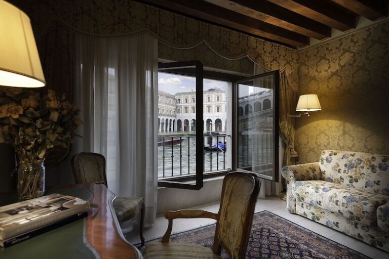 Room with a view at Al Ponte Antico in venice